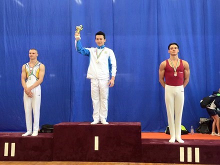 Gyms aux agrès les Vietnamiens médaillés d or lors de tournois internationaux