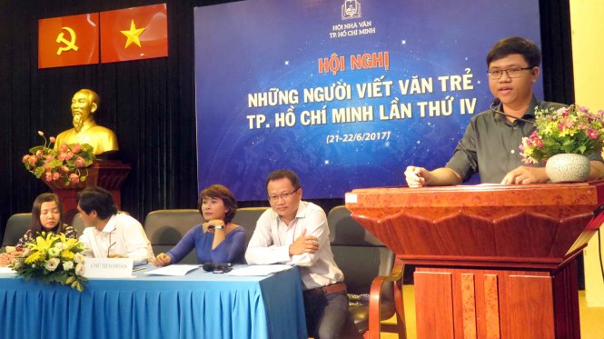 Les jeunes écrivains en action à Hô Chi Minh-Ville