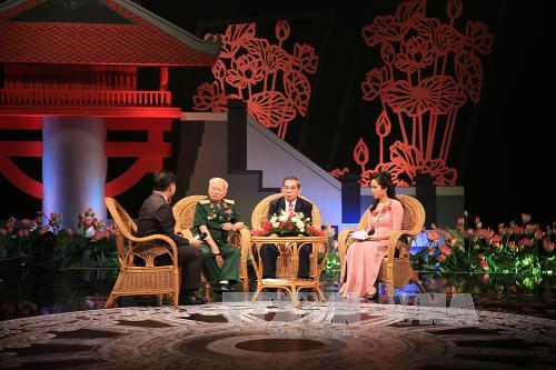 Duplex télévisé Vietnam – Laos  Regard vers le passé - cohésion vers l avenir