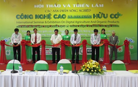 High-tech D-Agrotech 2017, une expo consacrée aux produits agricoles bio