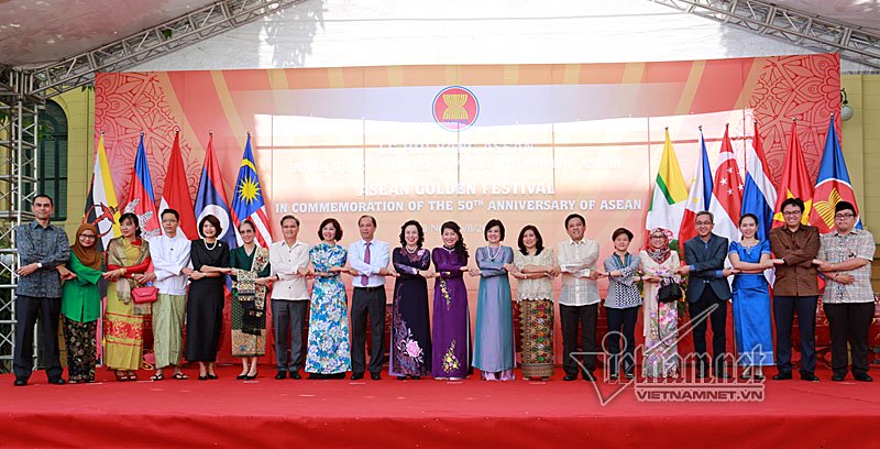 Le Festival d’or de l’ASEAN à Hanoï