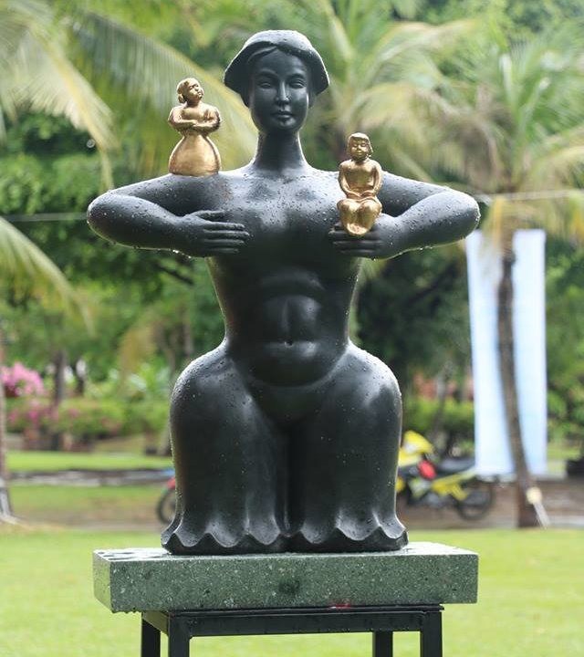Exposition de sculptures dans un parc à Ho Chi Minh-Ville