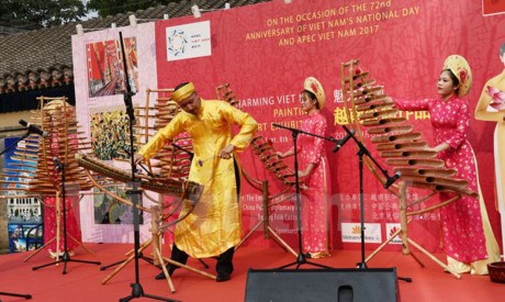 Exposition de peinture sur le Vietnam à Pékin