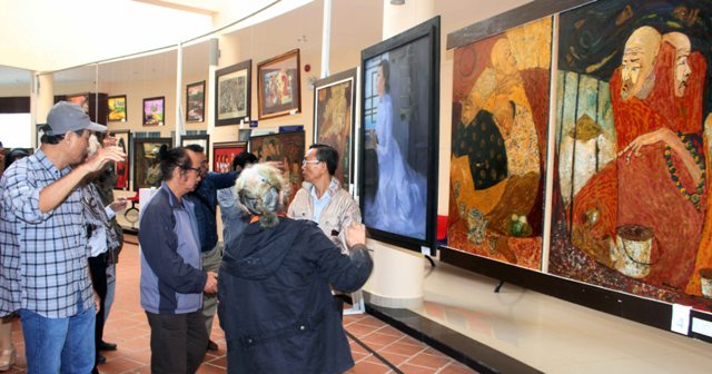 7e exposition d art de la région Sud-est