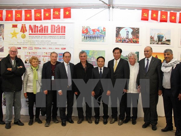 Le Vietnam au festival du journal L Humanité en France