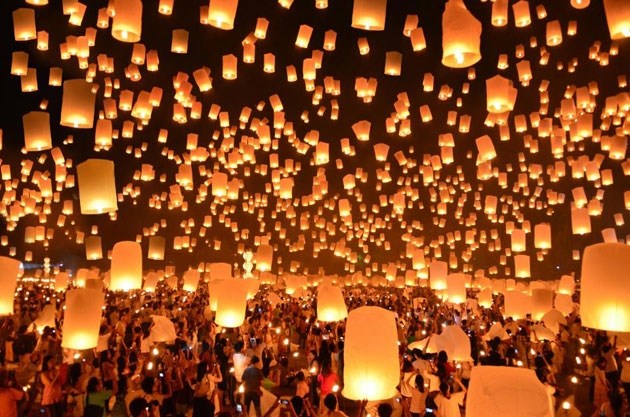 Le festival des lumières Diwali illumine Hanoï