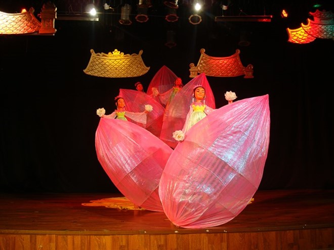 L art des marionnettes sur l’eau du Vietnam devient mondial