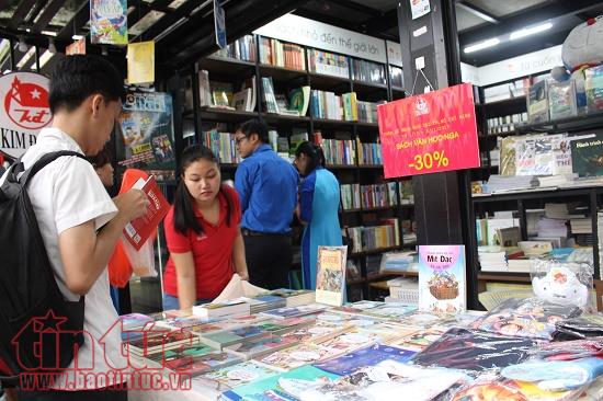 Ouverture de la Semaine du livre russe à Hô Chi Minh-Ville