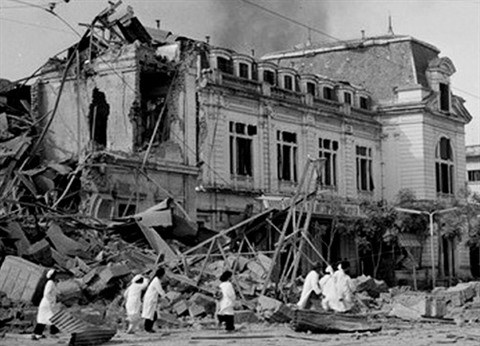 Diên Biên Phu aérien  mémoire d’un ancien reporter-photographe à Hanoï
