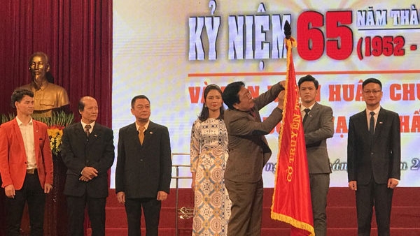 Le Théâtre dramatique national, berceau d artistes vietnamiens talentueux