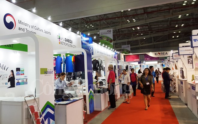 Ouverture de Vietnam Expo 2017 et Vietnam Hardware  Hand Tools Expo 2017 à Hô Chi Minh-Ville