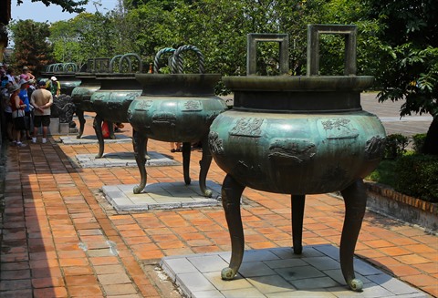 Huê six anciens objets de la dynastie des Nguyên reconnus trésors nationaux