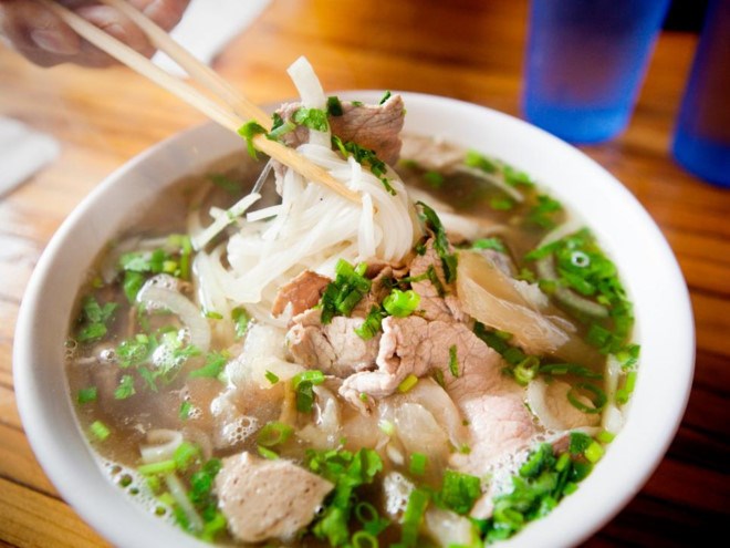 Le pho vietnamien parmi les plats à goûter absolument
