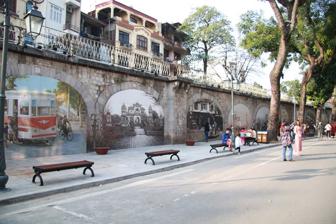 Hanoï  Ouverture d’un espace d’art public dans la rue Phung Hung