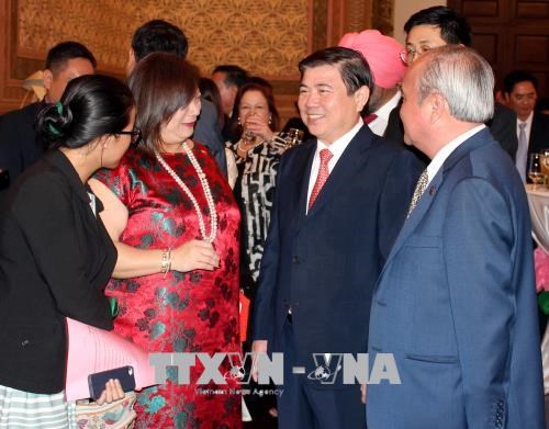 Têt rencontre des organes de représentation étrangers à Hô Chi Minh-Ville