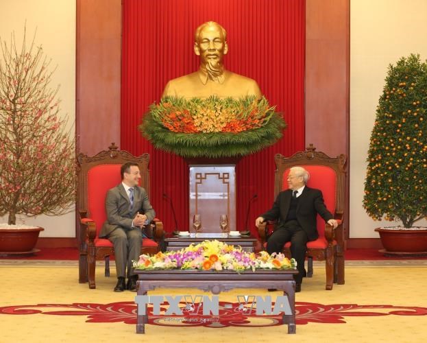 Le secrétaire général du Parti Nguyen Phu Trong reçoit l’ambassadeur de France