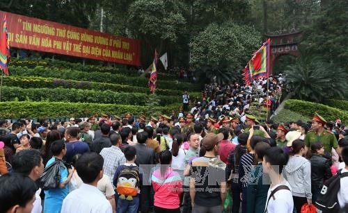 Tet un million de personnes ont afflué aux Temples des rois Hung