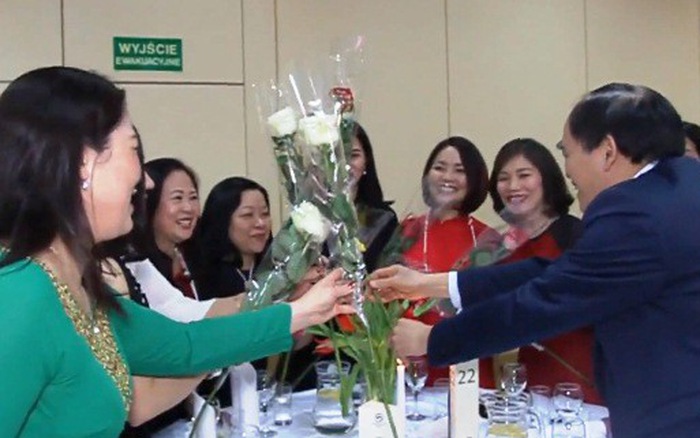 La diaspora vietnamienne en Pologne célèbre le 8 mars