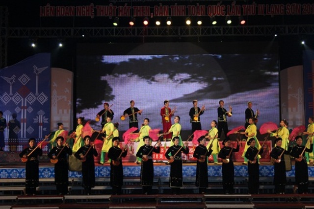 Le 6e Festival national du chant then et du dan tinh 2018 prévu en mai