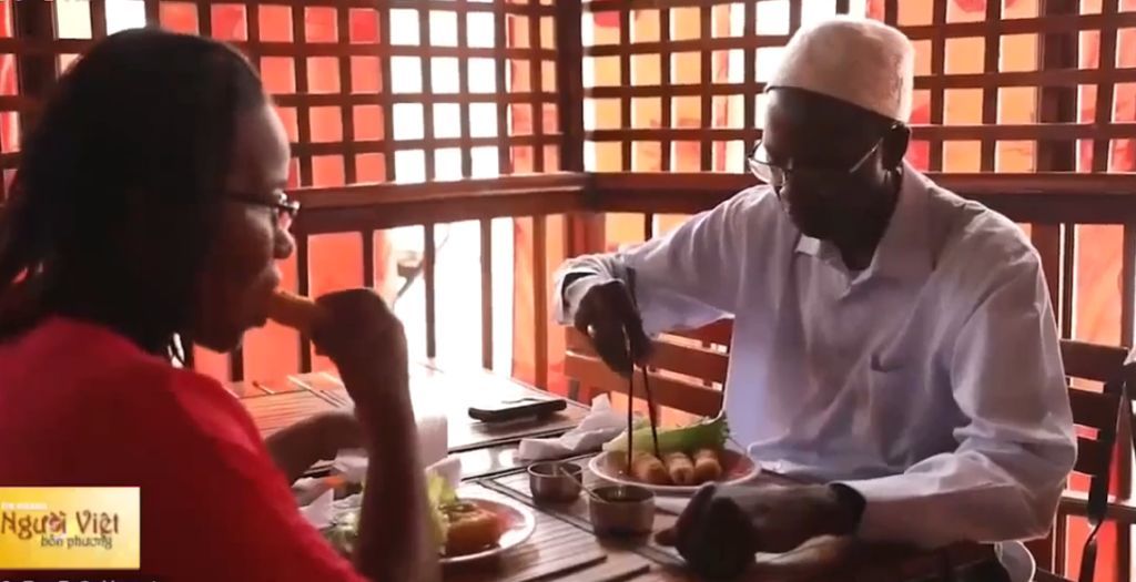 Le «nem», symbole de la cuisine et de la culture vietnamiennes au Sénégal