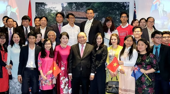 Le PM Nguyên Xuân Phuc rencontre des Vietnamiens en Nouvelle-Zélande