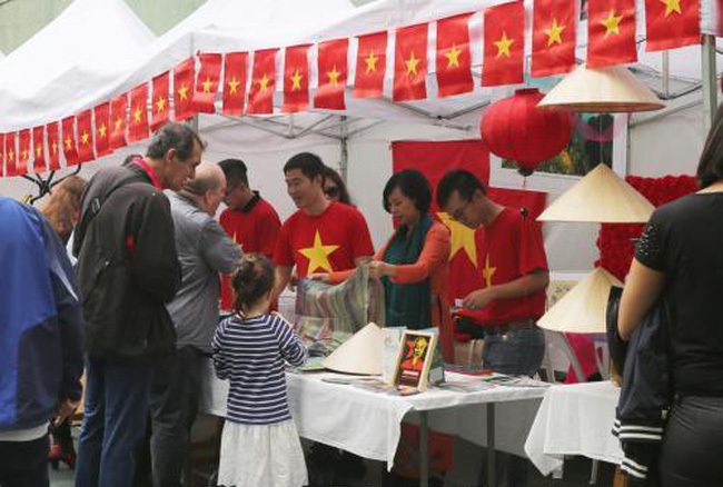 Le Vietnam à la foire Bazar en Argentine