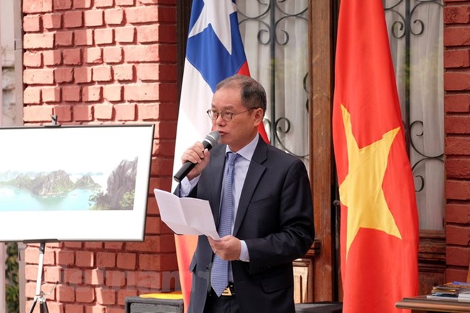Les 43 ans de la réunification du Vietnam célébrés en Russie, au Cambodge et au Chili