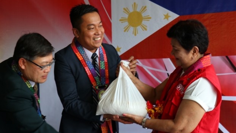 Le Vietnam offre 200 tonnes de riz aux habitants de Marawi Philippines
