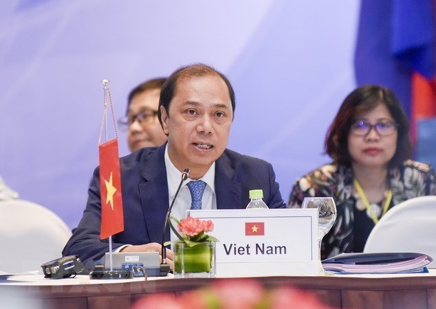 Les hauts officiels examinent les préparatifs du Sommet de l ASEAN à Singapour