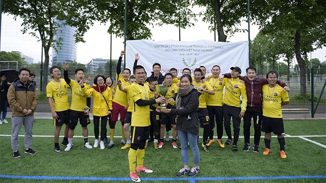 Les étudiants et les Vietnamiens résidant à l’étranger organisent de nombreuses activités sportives