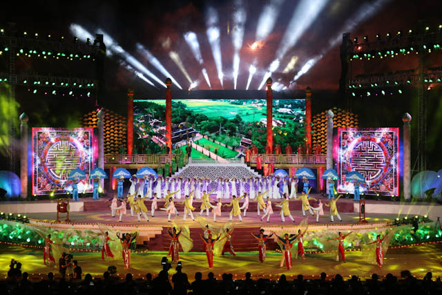 Clôture du Festival de Hue 2018 avec un riche programme artistique et des feux d’artifice