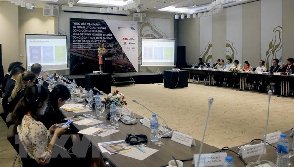 La Suède partage des expériences de gestion des transports publics à HCM-Ville