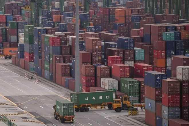 Singapour les exportations non pétrolières en hausse de 15,5 en mai
