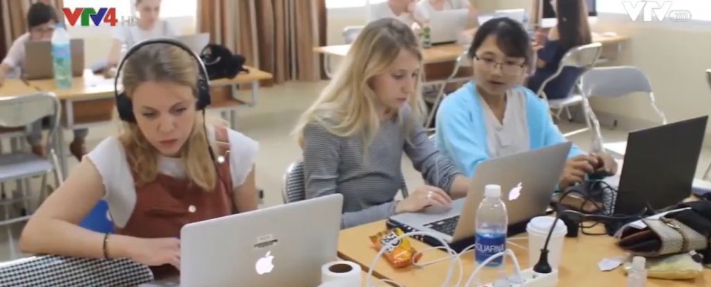 Des étudiants français et vietnamiens réalisent ensemble des reportages