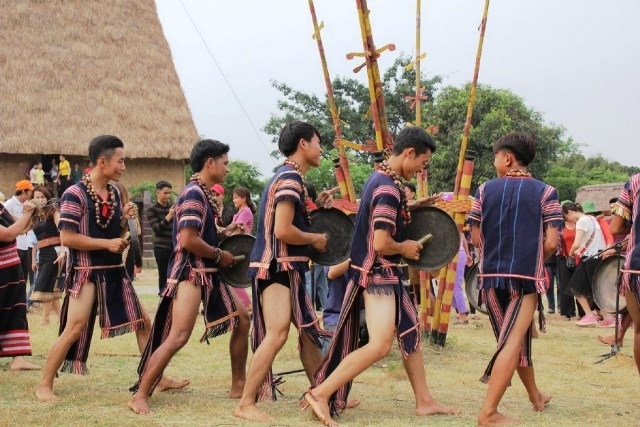 La berceuse de la futaie du Tây Nguyên pour l’accueil de la Journée de la famille du Vietnam