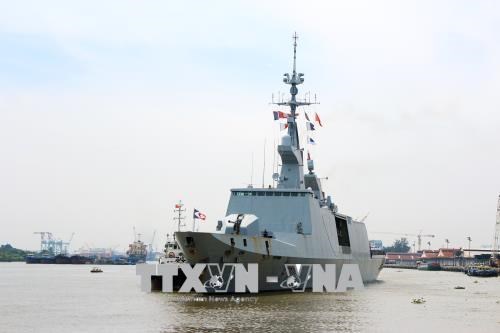 Des navires francais en visite à Ho Chi Minh-Ville