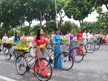 Fête de rue «Quintessence de Hanoi  convergence et rayonnement»