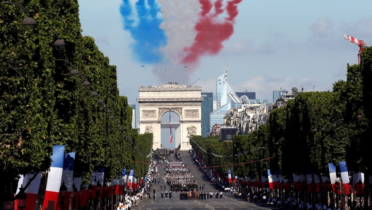 Vietnam  Messages de félicitations pour la Fête nationale française
