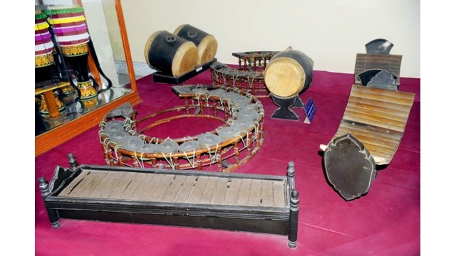Orchestre « Phleng Pinpeat » des Khmers à Binh Phuoc