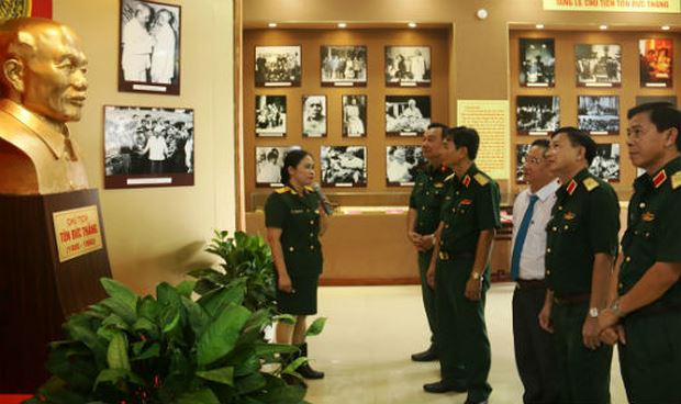 Can Tho Ouverture d une exposition sur le feu président Ton Duc Thang
