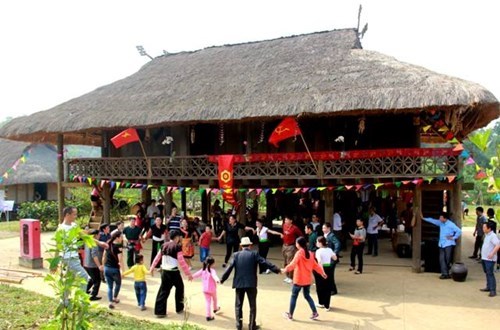 Activités en l’honneur de la Fête nationale au Village culturel et touristique des ethnies