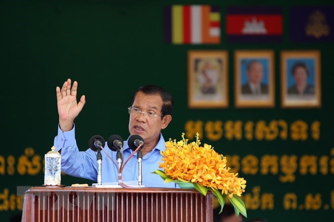 Cambodge Hun Sen rencontre les dirigeants des partis politiques