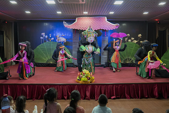 Les marionnettes du Vietnam s illustrent lors d un festival en Russie
