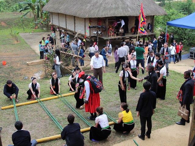 Fête nationale  de nombreuses activités attrayantes au Village culturel et touristique des ethnies du Vietnam