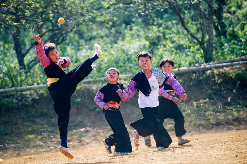 “Couleurs du Vietnam” en Autriche et en Grèce