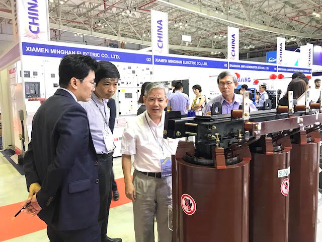 Expositions sur le secteur de l énergie et de la technologie à HCM-V