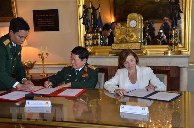 Défense Vietnam et France signent une déclaration sur la vision commune