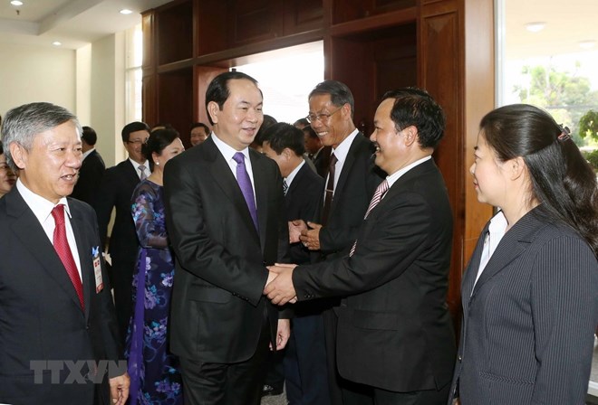 Cérémonie en l honneur du président Tran Dai Quang à Vientiane