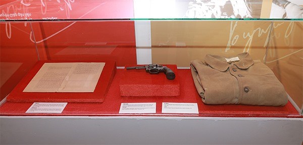 Une exposition honore le général Vo Nguyen Giap