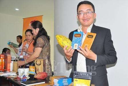 Coopération resserrée entre entreprises singapouriennes et vietnamiennes